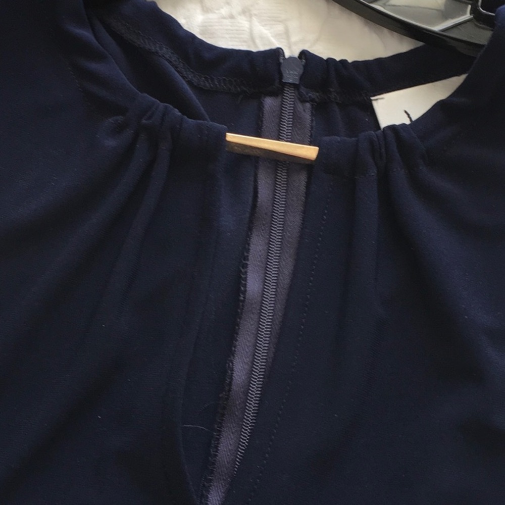 Dress - Picture 3 of 5